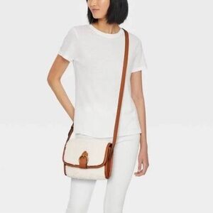 Universal Thread Buckle Flap Women's Sherpa Crossbody Bag Beige